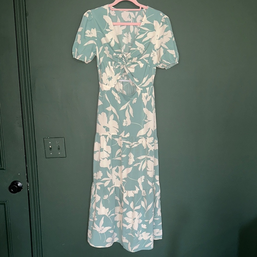 Floral Print Midi Dress in Green and White
